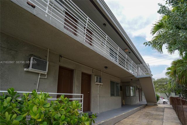 8321 Crespi Boulevard, Miami Beach, FL 33141