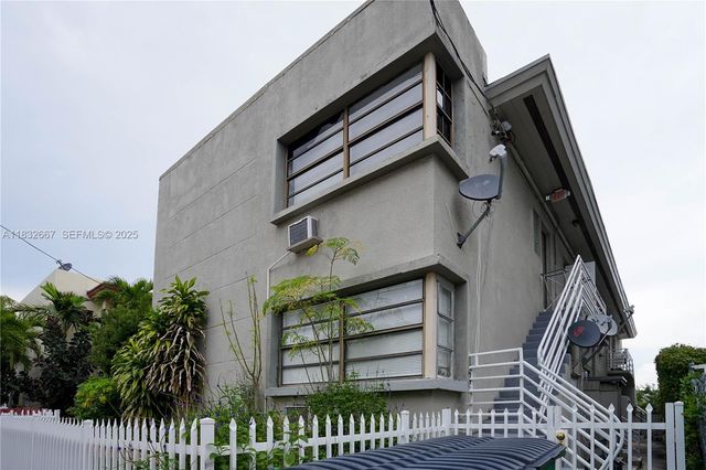 8321 Crespi Boulevard, Miami Beach, FL 33141