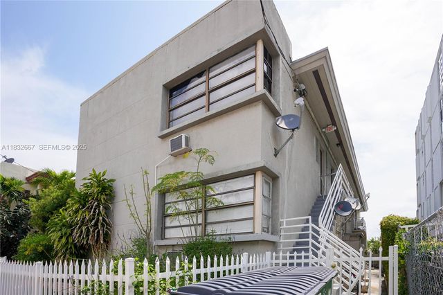 8321 Crespi Boulevard, Miami Beach, FL 33141