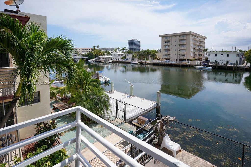 8321 Crespi Boulevard, Miami Beach, FL 33141