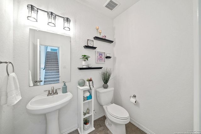 2523 GOLDEN RAIN, San Antonio, TX 78245