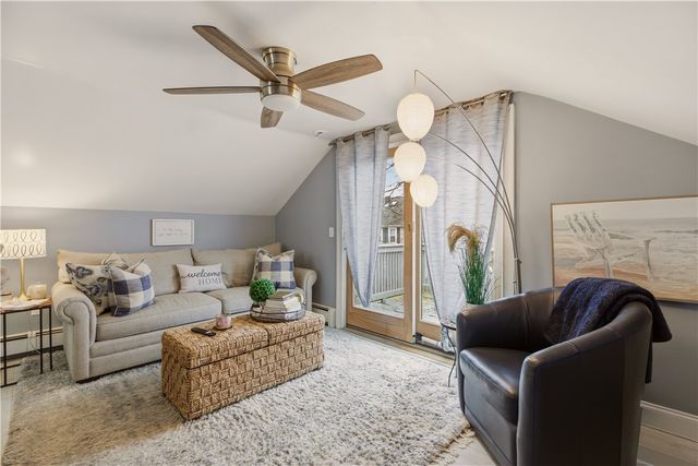 9 Bacheller Street, Newport, RI 02840