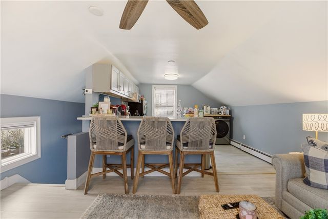 9 Bacheller Street, Newport, RI 02840
