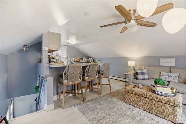 9 Bacheller Street, Newport, RI 02840