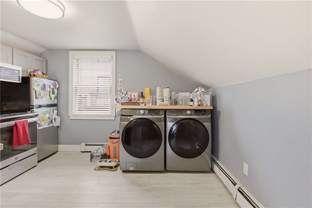 9 Bacheller Street, Newport, RI 02840