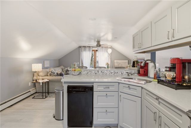 9 Bacheller Street, Newport, RI 02840