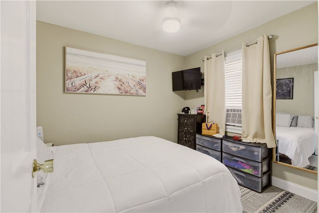 9 Bacheller Street, Newport, RI 02840
