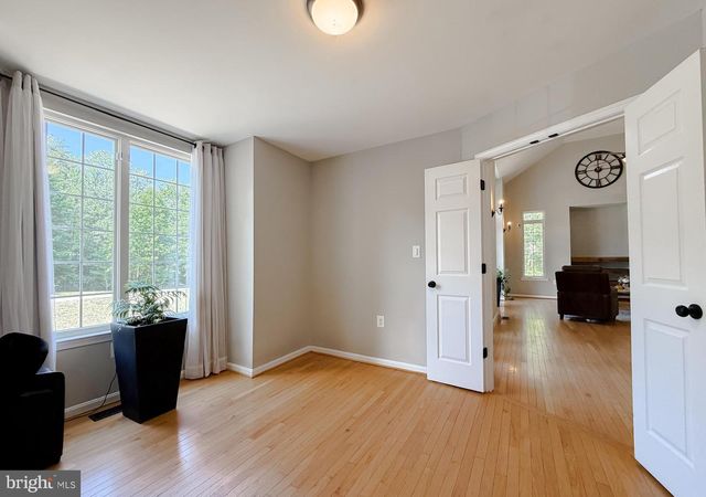 1002 SECRET CT, Lusby, MD 20657
