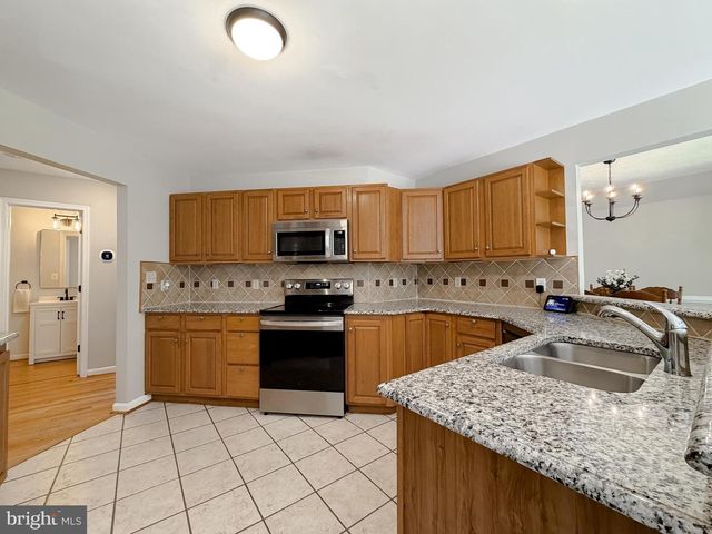 1002 SECRET CT, Lusby, MD 20657