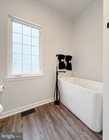 1002 SECRET CT, Lusby, MD 20657