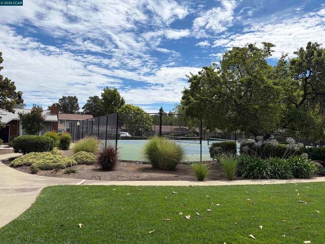2834 Royal Ann Ln., Concord, CA 94518