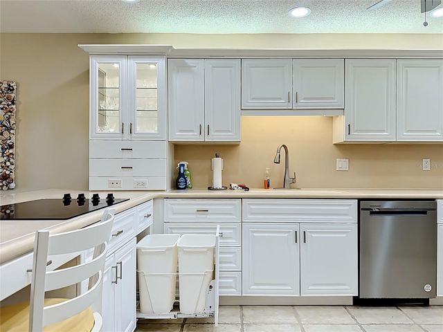 1515 PELICAN POINT DRIVE BA185, Sarasota, FL 34231