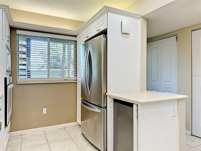 1515 PELICAN POINT DRIVE BA185, Sarasota, FL 34231