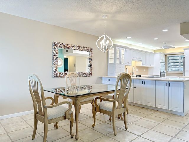 1515 PELICAN POINT DRIVE BA185, Sarasota, FL 34231