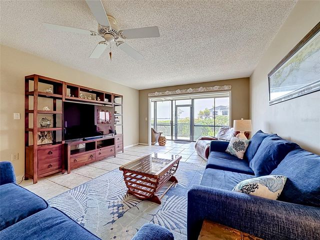 1515 PELICAN POINT DRIVE BA185, Sarasota, FL 34231