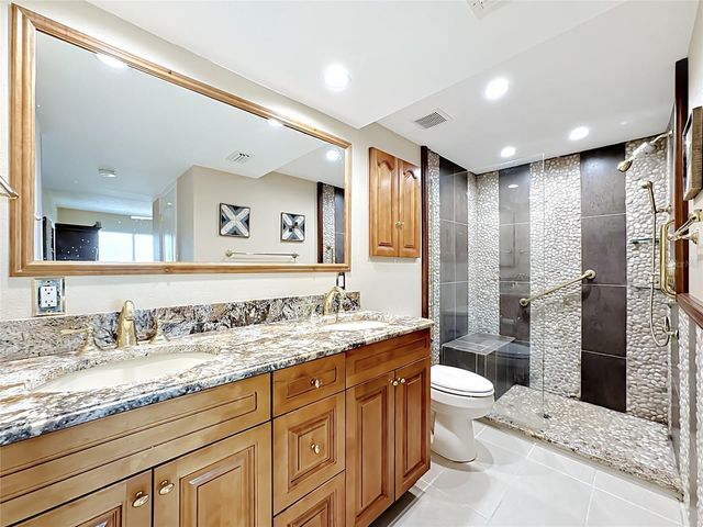 1515 PELICAN POINT DRIVE BA185, Sarasota, FL 34231