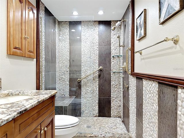 1515 PELICAN POINT DRIVE BA185, Sarasota, FL 34231
