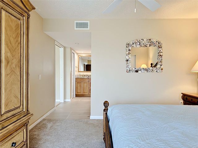 1515 PELICAN POINT DRIVE BA185, Sarasota, FL 34231