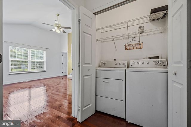 235 RIVEREDGE DR, New Castle, DE 19720