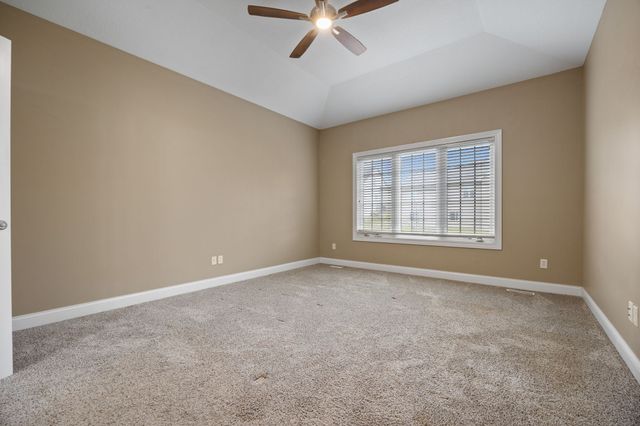 15922 Hammontree Drive, Urbandale, IA 50323