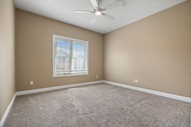 15922 Hammontree Drive, Urbandale, IA 50323