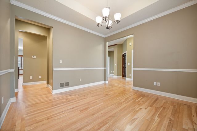 15922 Hammontree Drive, Urbandale, IA 50323