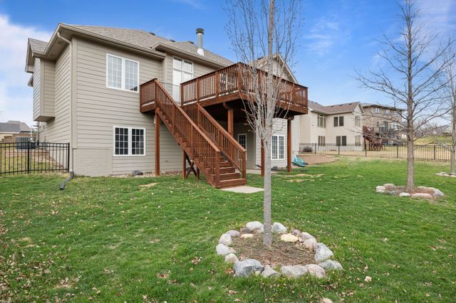 15922 Hammontree Drive, Urbandale, IA 50323