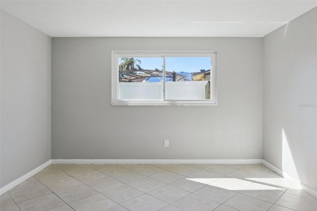 7111 GATEWAY COURT, Tampa, FL 33615