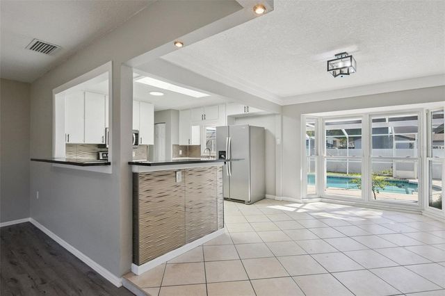 7111 GATEWAY COURT, Tampa, FL 33615