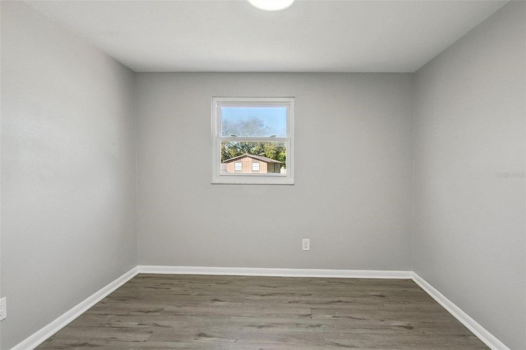 Image 17 of property listing at 7111 GATEWAY COURT, Tampa, FL 33615