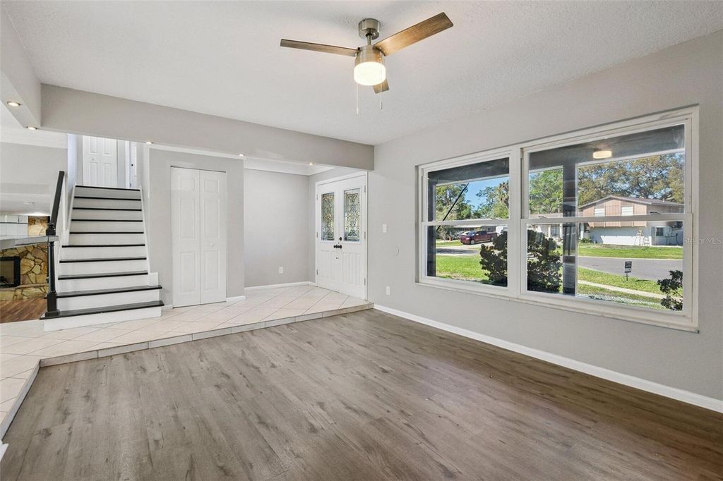 Image 4 of property listing at 7111 GATEWAY COURT, Tampa, FL 33615