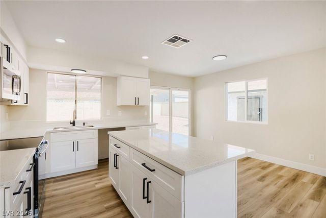 914 Palo Verde Drive, Henderson, NV 89015