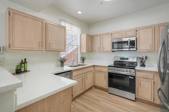 18752 Caminito Cantilena 172, San Diego, CA 92128