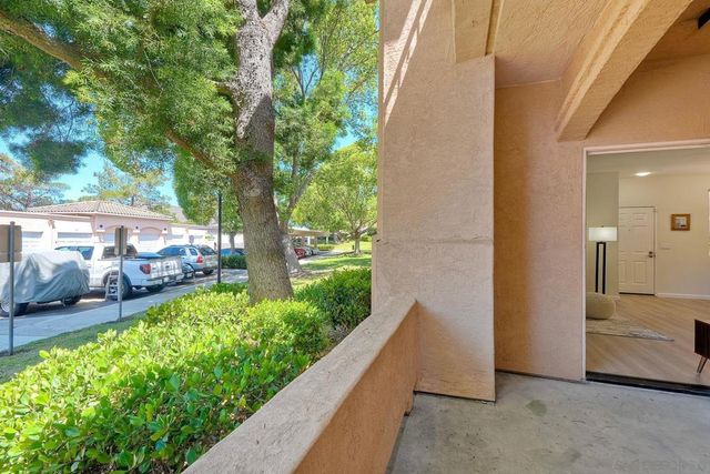 18752 Caminito Cantilena 172, San Diego, CA 92128