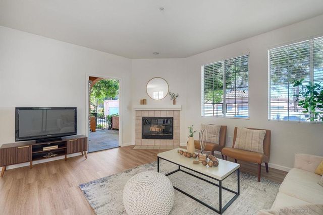 18752 Caminito Cantilena 172, San Diego, CA 92128