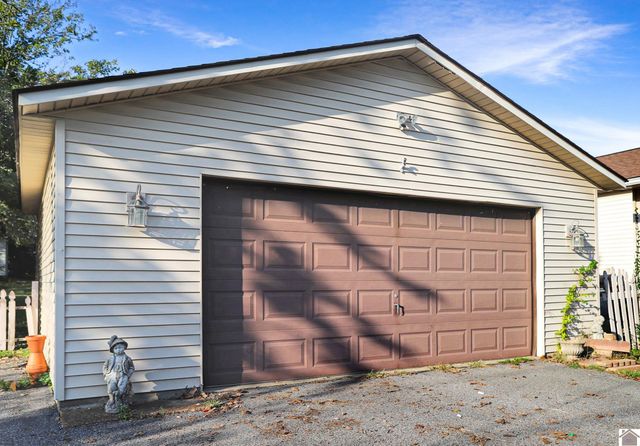 1311 S 10th St, Mayfield, KY 42066