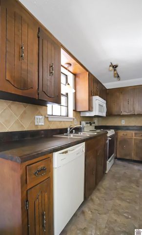 1311 S 10th St, Mayfield, KY 42066