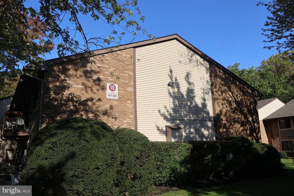 115 E KINGS HWY #248, MAPLE SHADE, NJ 08052 — photo 2