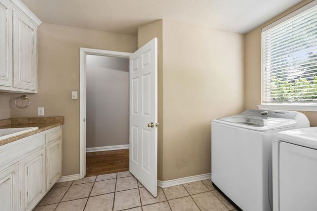 303 Waterford CT, Southlake, TX 76092