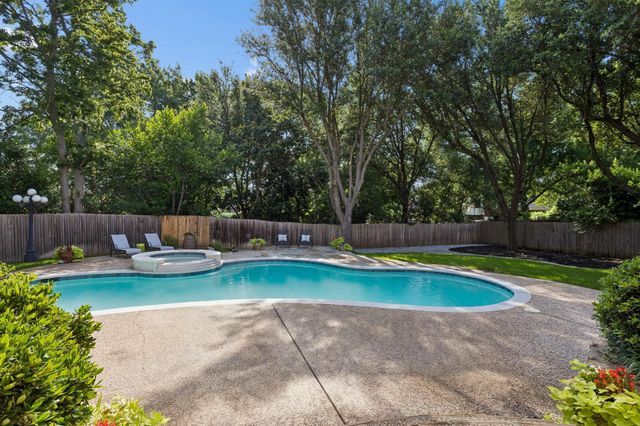 303 Waterford CT, Southlake, TX 76092