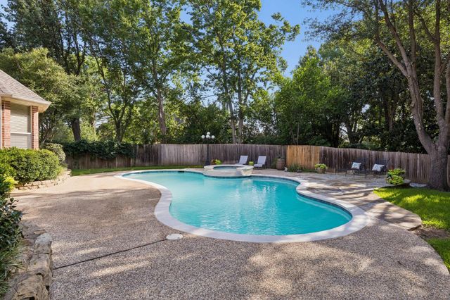 303 Waterford CT, Southlake, TX 76092