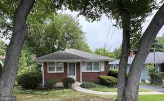 17 WALNUT RD, Wallingford, PA 19086