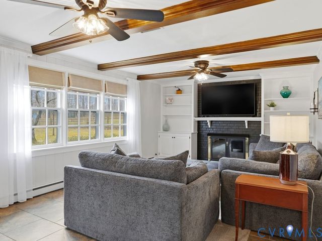 2711 Salisbury Rd, Midlothian, VA 23113