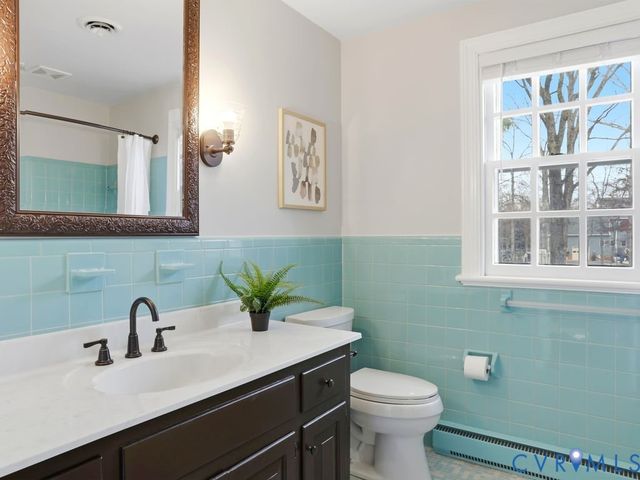 2711 Salisbury Rd, Midlothian, VA 23113