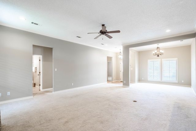 5214 Greathouse Ave, Midland, TX 79707