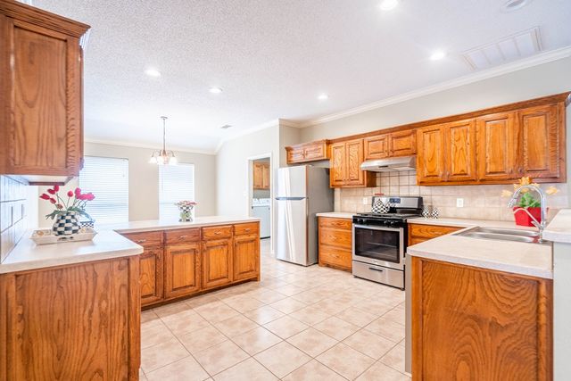 5214 Greathouse Ave, Midland, TX 79707