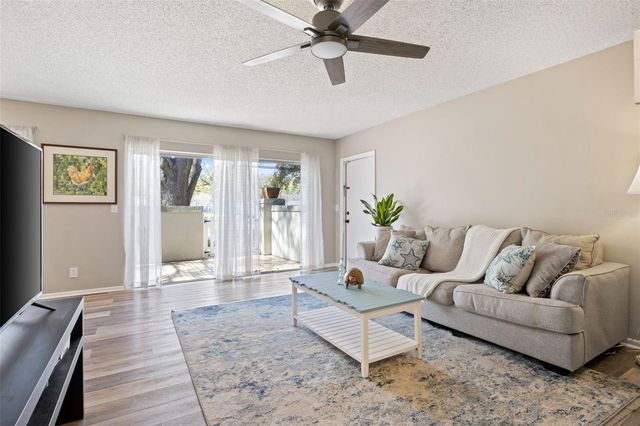 6305 MORNINGMIST COURT 6305, Temple Terrace, FL 33617