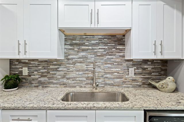 6305 MORNINGMIST COURT 6305, Temple Terrace, FL 33617