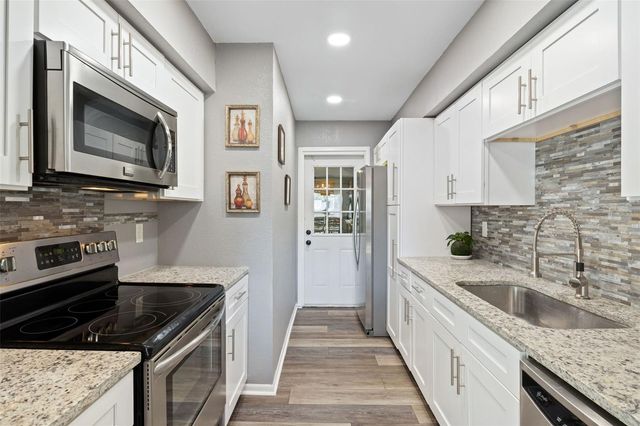 6305 MORNINGMIST COURT 6305, Temple Terrace, FL 33617