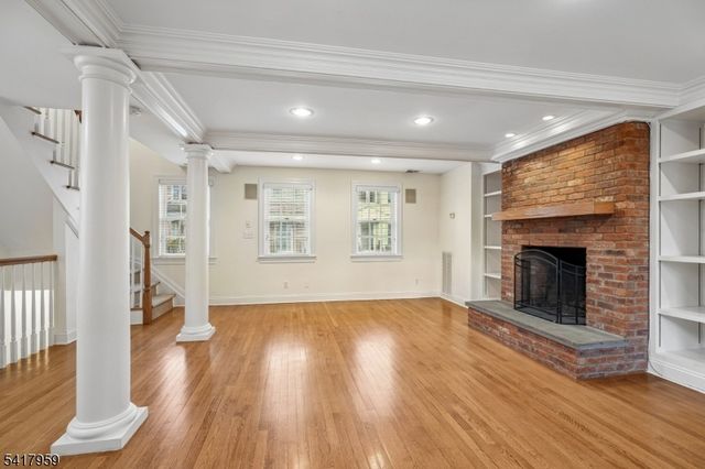 35 Dehart St, Morristown Town, NJ 07960